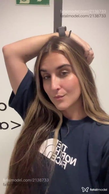 Acompanhante mulher com cabelo castanho de olhos mel em São Paulo - Lua