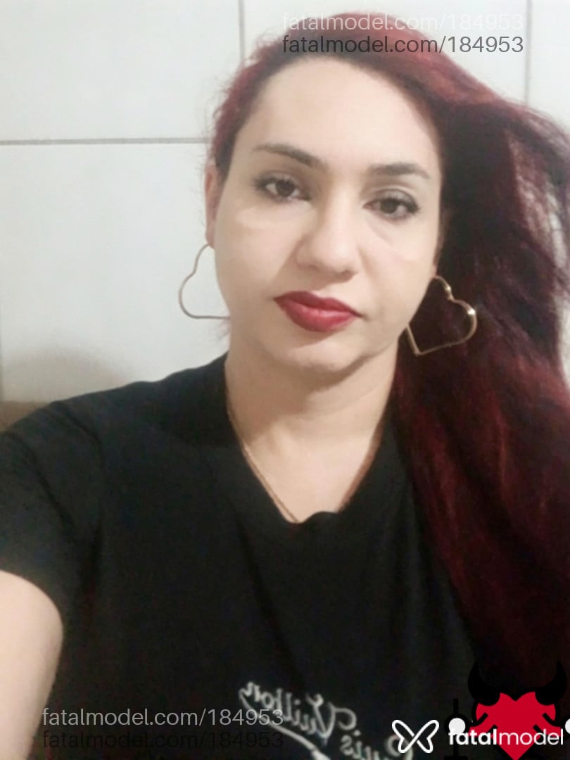 Acompanhante mulher trans com cabelo castanho de olhos mel em Imperatriz Acompanhante mulher trans com cabelo castanho de olhos mel em Imperatriz - Michele pepper