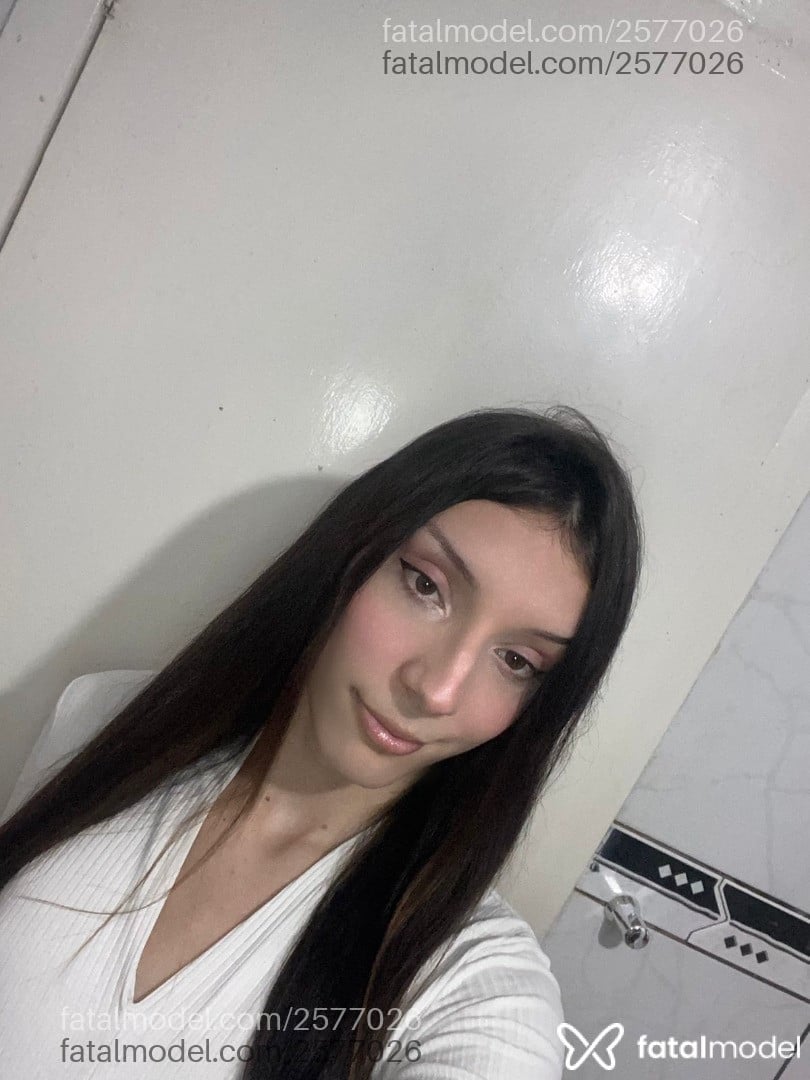 Acompanhante mulher trans morena (o) de olhos mel em Gravataí - Bella