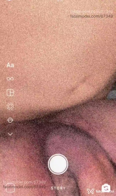 Acompanhante travesti com cabelo castanho de olhos castanhos em Goiânia Acompanhante travesti com cabelo castanho de olhos castanhos em Goiânia - Natalia