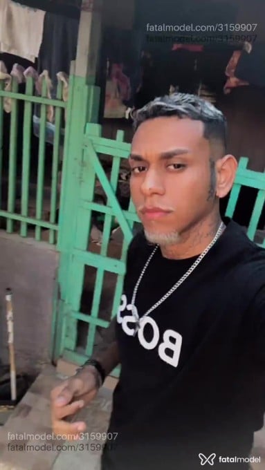 Acompanhante homem morena (o) de olhos pretos em Alvorada - Matheus