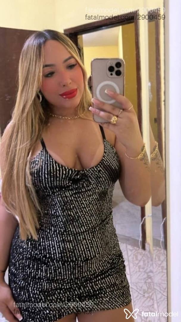 Acompanhante mulher loira (o) de olhos castanhos - Kiara