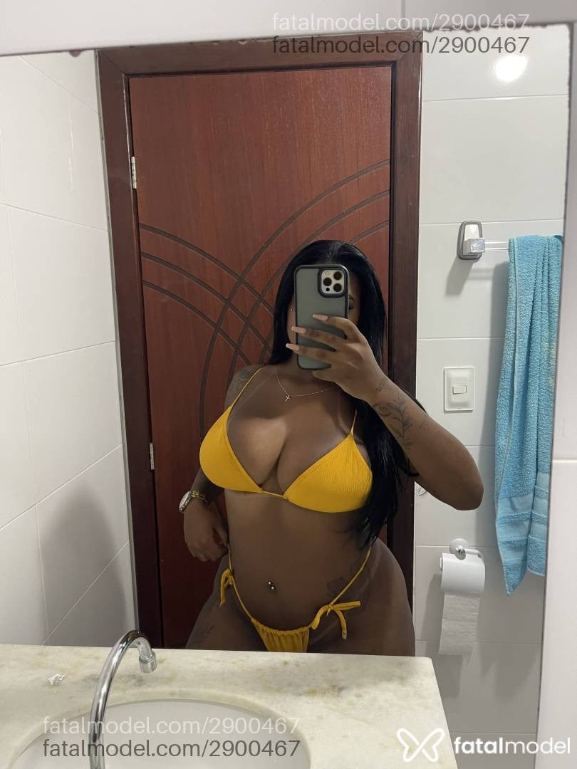Acompanhante mulher morena (o) de olhos castanhos - Gabriela Acompanhante mulher morena (o) de olhos castanhos - Gabriela