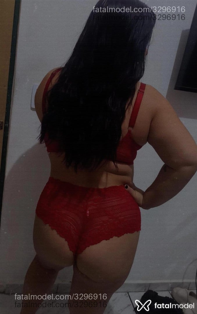 Acompanhante mulher com cabelo castanho de olhos castanhos em Volta Redonda - Gabrielly