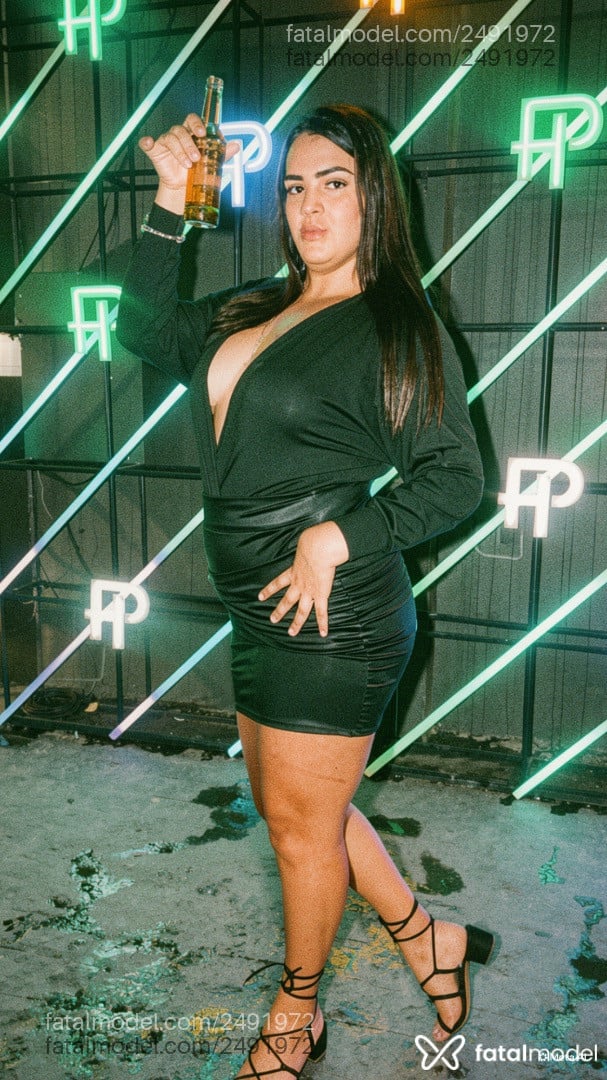 Acompanhante mulher trans morena (o) de olhos pretos em Campina Grande Acompanhante mulher trans morena (o) de olhos pretos em Campina Grande - Gleyce Lima