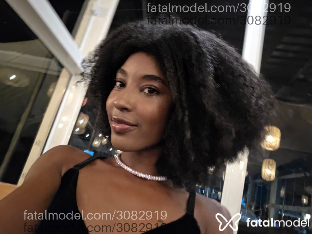 Acompanhante mulher morena (o) de olhos pretos em Pelotas - Pretinhaebony