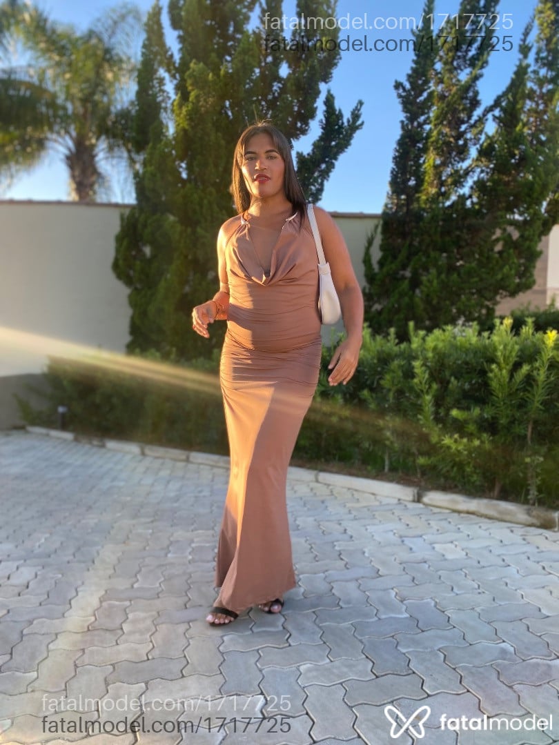 Acompanhante mulher trans loira (o) de olhos verdes em Juiz de Fora - Larissa Urach