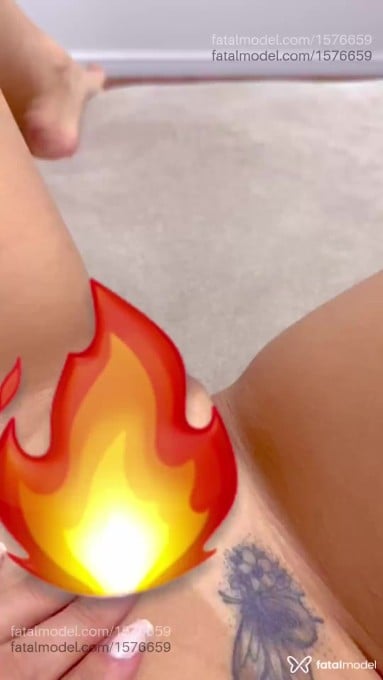 Acompanhante mulher com cabelo castanho de olhos castanhos em Virtual Acompanhante mulher com cabelo castanho de olhos castanhos em Virtual - Jessica Kilian