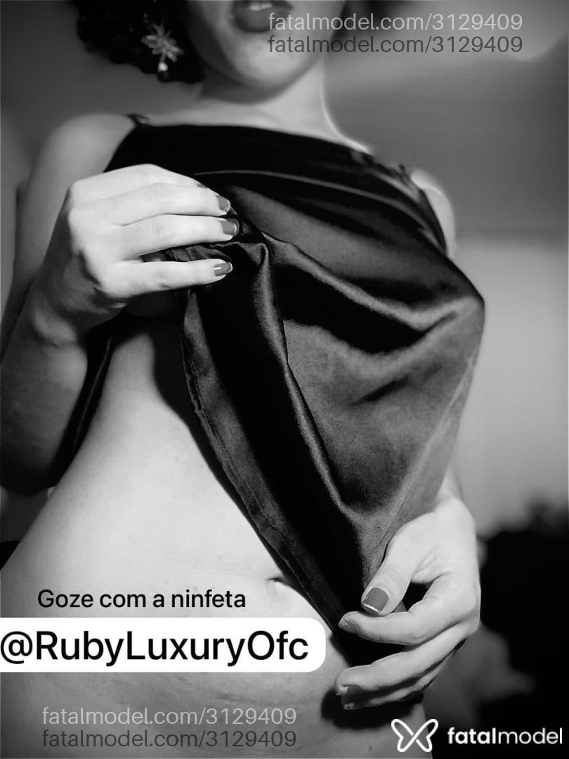 Acompanhante mulher com cabelo castanho de olhos castanhos em Virtual - Ruby Luxury