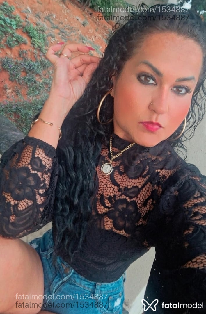 Acompanhante mulher morena (o) de olhos castanhos em Cachoeiro de Itapemirim - Kariny Champion
