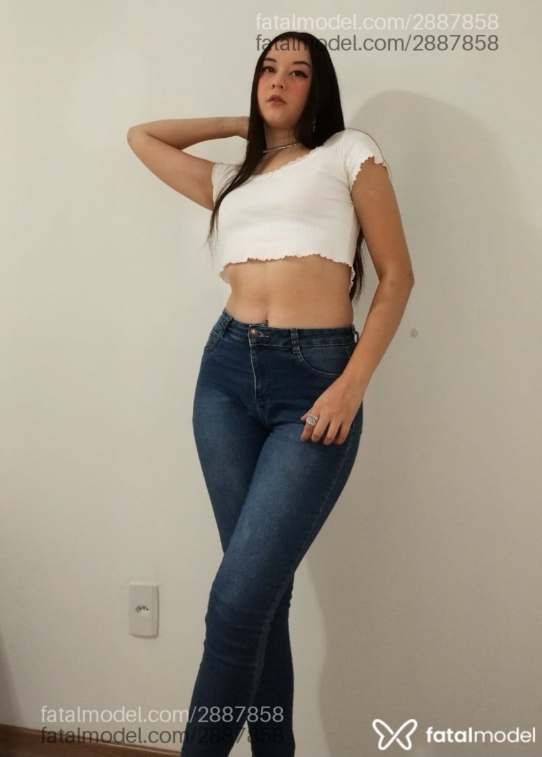 Acompanhante mulher com cabelo castanho de olhos castanhos - Lizkim