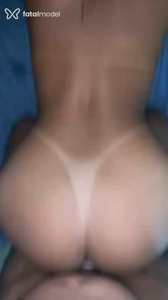 Acompanhante mulher com cabelo castanho de olhos pretos em Eunápolis Acompanhante mulher com cabelo castanho de olhos pretos em Eunápolis - Sasah