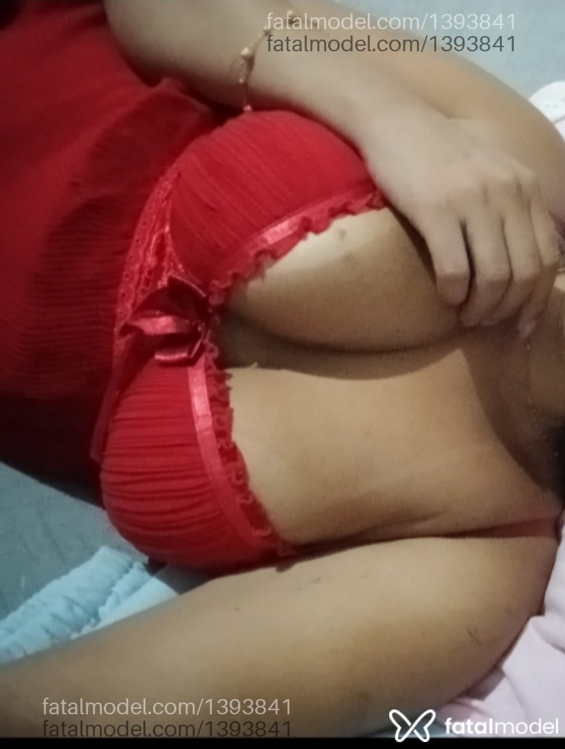 Acompanhante mulher loira (o) de olhos castanhos em Senador Canedo - Juliana