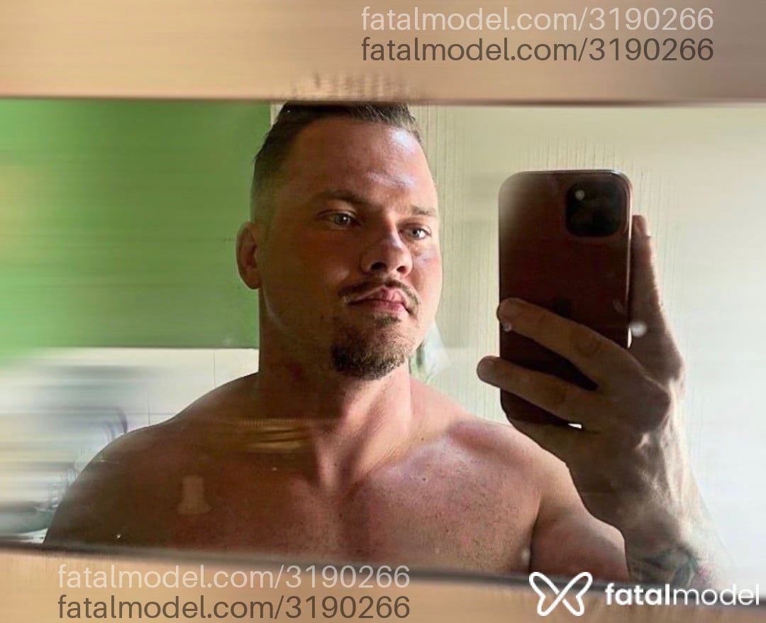 Acompanhante homem loira (o) de olhos verdes em Campinas - Thiago