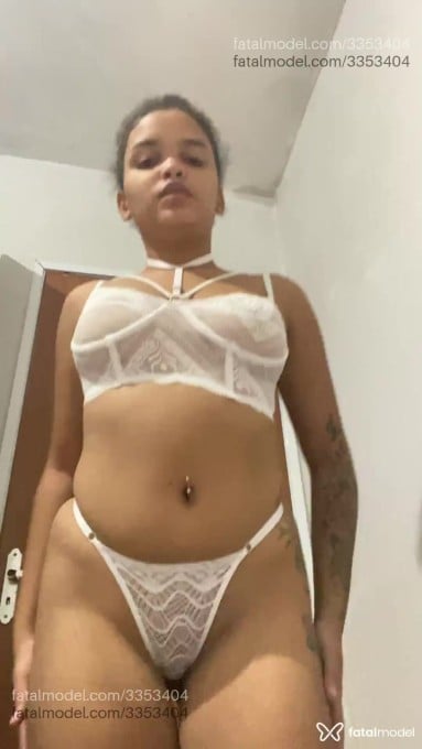Acompanhante mulher morena (o) de olhos castanhos em Campos dos Goytacazes - Liz Moura