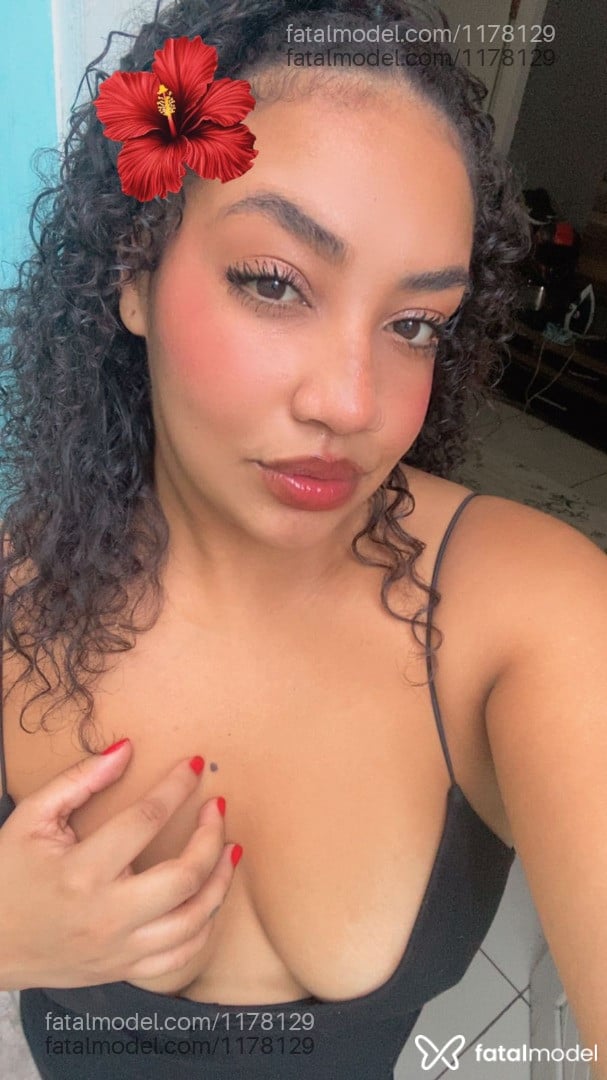 Acompanhante mulher morena (o) de olhos castanhos - Paloma Sanchez