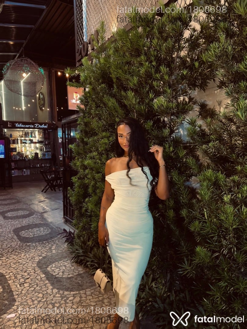 Acompanhante mulher trans morena (o) de olhos pretos em Feira de Santana - Jade Gomes