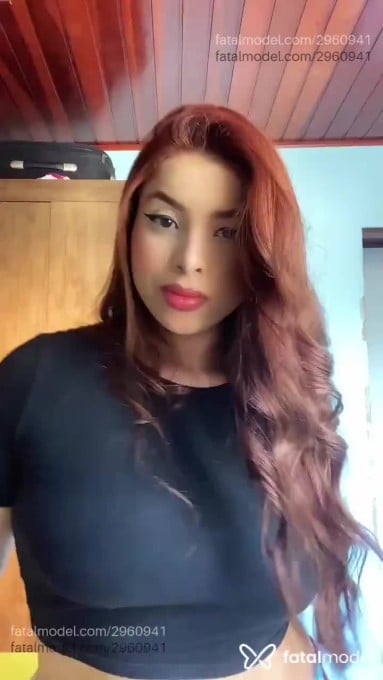 Acompanhante mulher ruiva (o) de olhos castanhos em Virtual - Sibely Xavier
