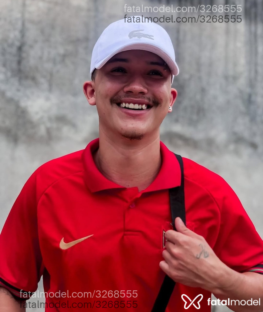 Acompanhante homem com cabelo castanho de olhos castanhos - Ryner Bueno Acompanhante homem com cabelo castanho de olhos castanhos - Ryner Bueno