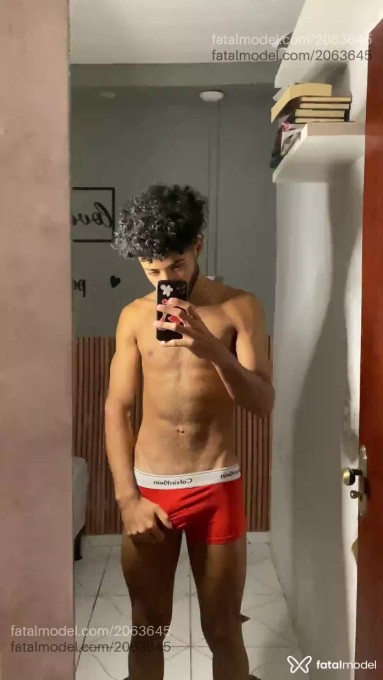 Acompanhante homem morena (o) de olhos pretos em Virtual - Adry