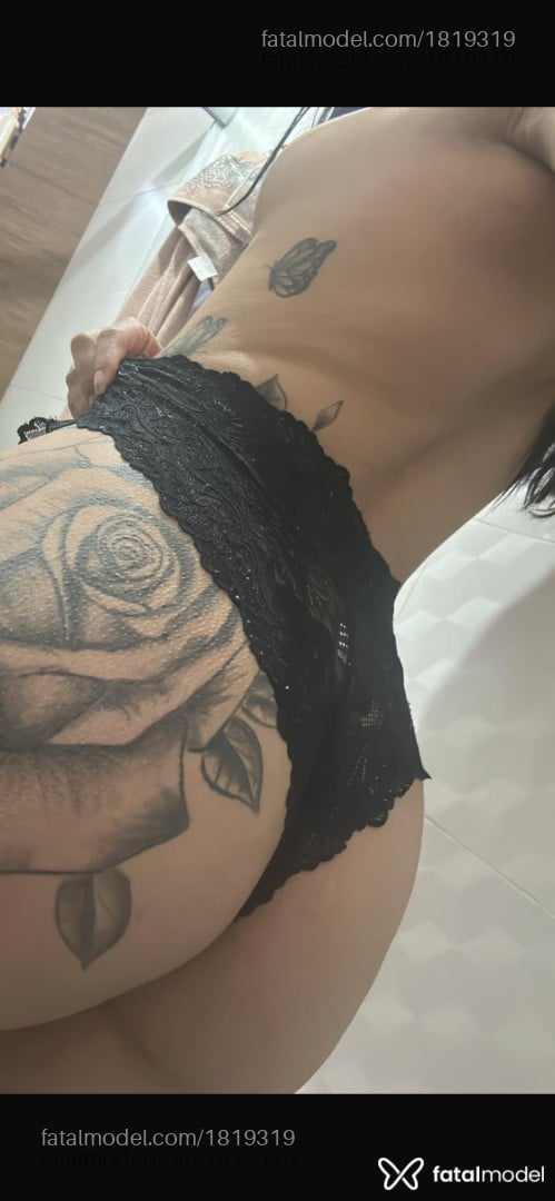 Acompanhante mulher morena (o) de olhos castanhos em Cascavel - Wingridy