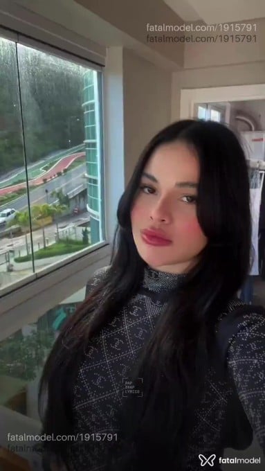 Acompanhante mulher morena (o) de olhos castanhos em Balneário Camboriú - Nina Bianchi