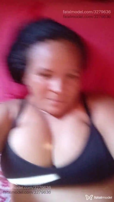Acompanhante mulher morena (o) de olhos castanhos - Elizângela Acompanhante mulher morena (o) de olhos castanhos - Elizângela