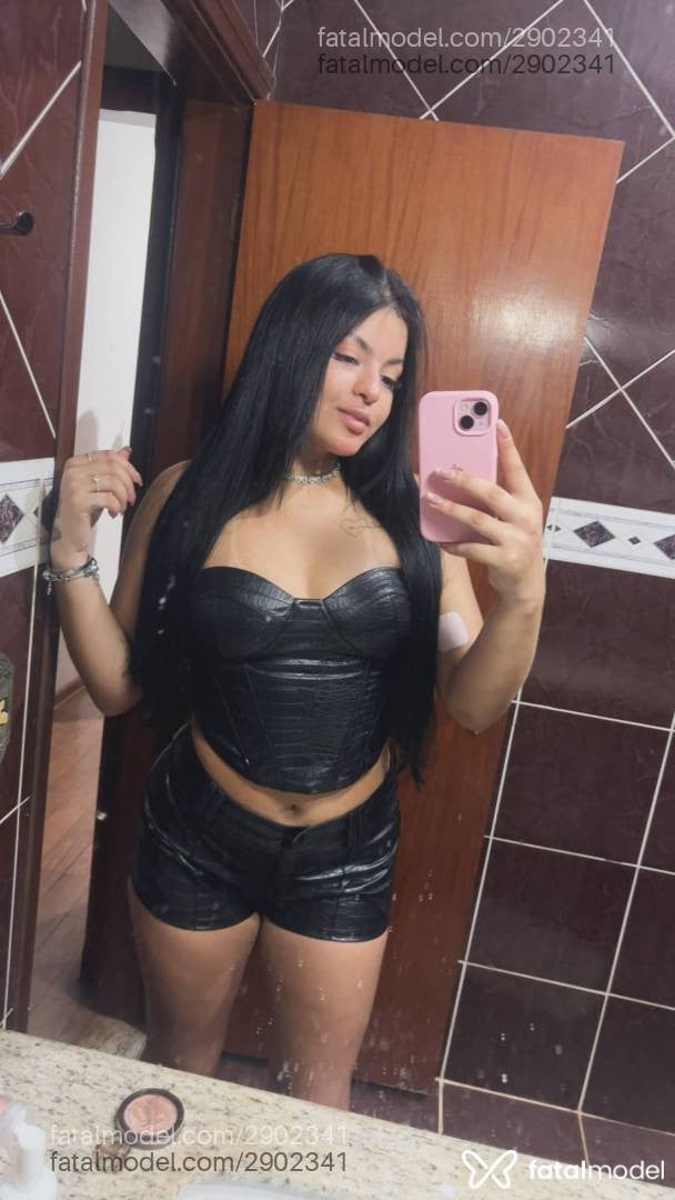 Acompanhante mulher morena (o) de olhos castanhos - Thaís