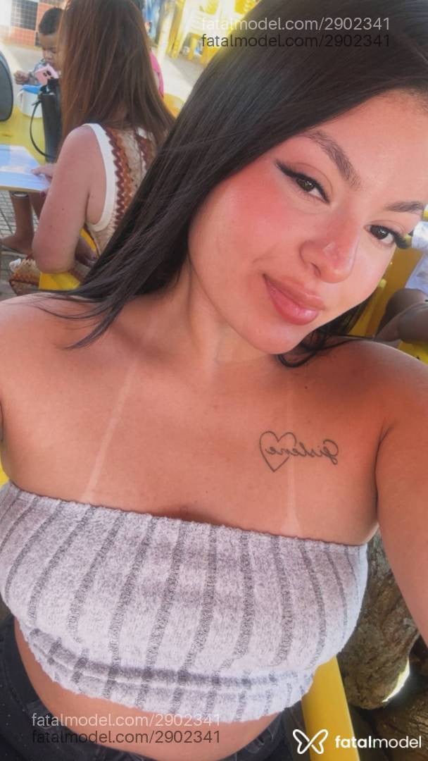 Acompanhante mulher morena (o) de olhos castanhos - Thaís