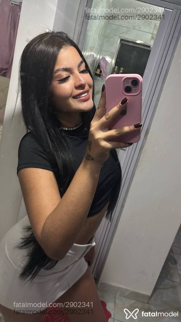Acompanhante mulher morena (o) de olhos castanhos - Thaís