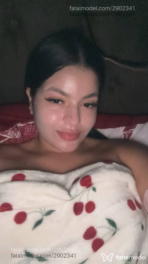 Acompanhante mulher morena (o) de olhos castanhos - Thaís