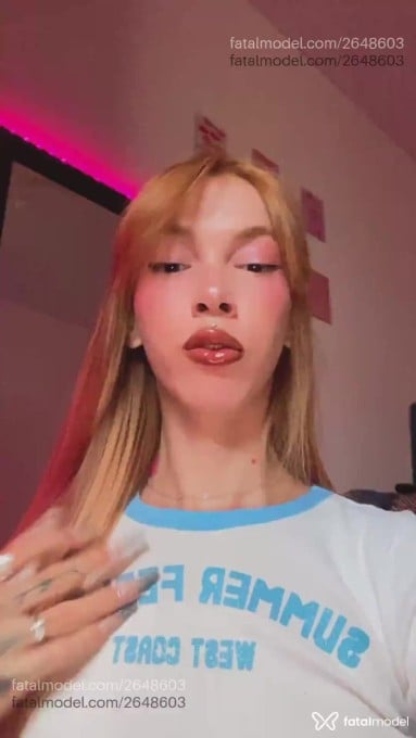 Acompanhante mulher trans ruiva (o) de olhos castanhos em Batatais - Larissa Nascimento