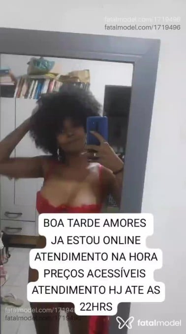 Acompanhante mulher com cabelo colorido de olhos castanhos em Virtual Acompanhante mulher com cabelo colorido de olhos castanhos em Virtual - Nicky Silva