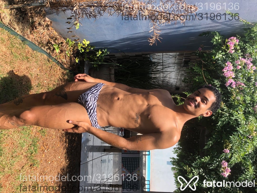 Acompanhante homem morena (o) de olhos castanhos em São Paulo - Salmãozin