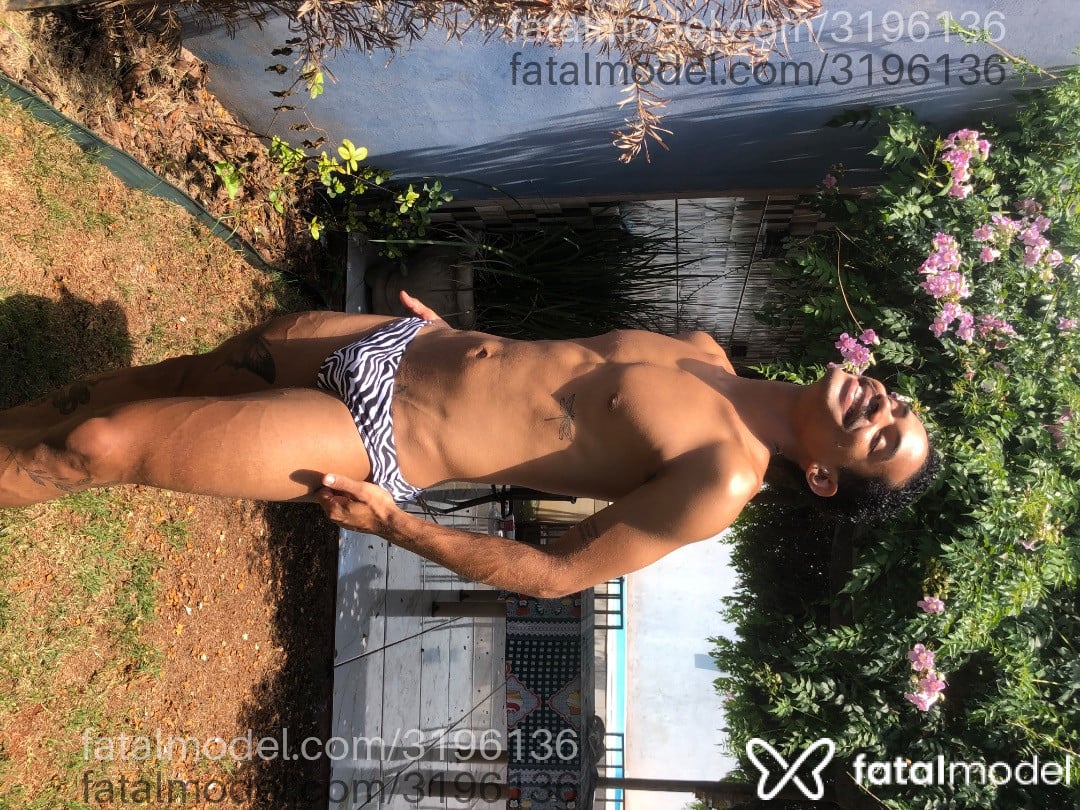 Acompanhante homem morena (o) de olhos castanhos em São Paulo - Salmãozin