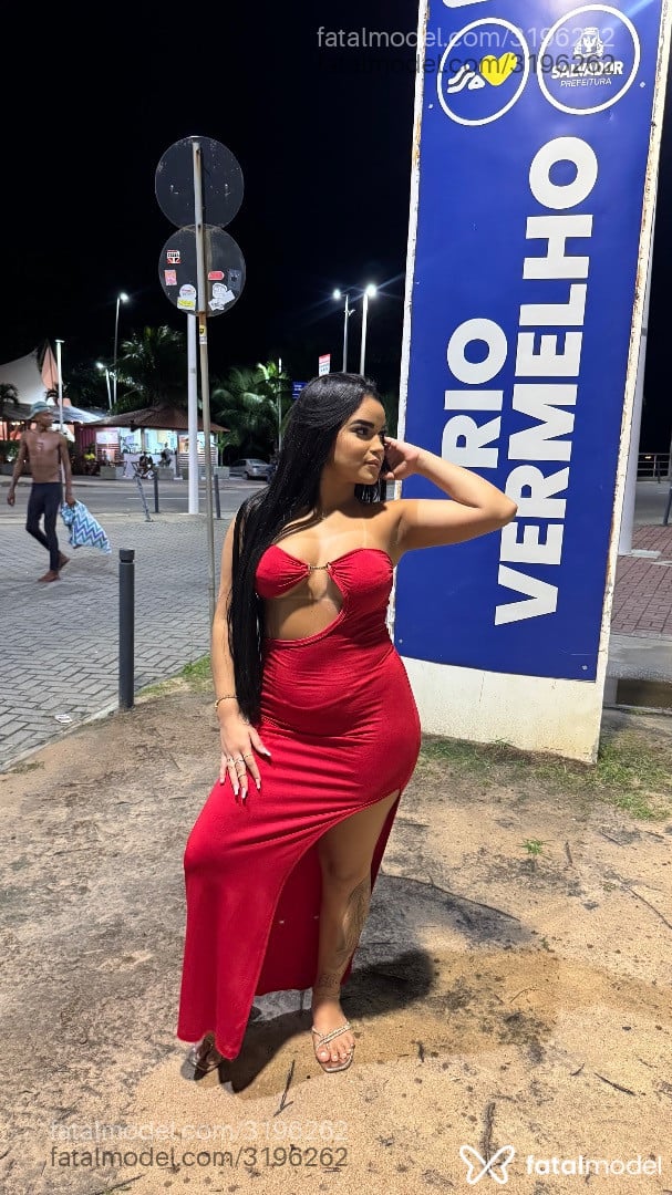 Acompanhante mulher com cabelo castanho de olhos castanhos em Salvador - Maia Fernandes