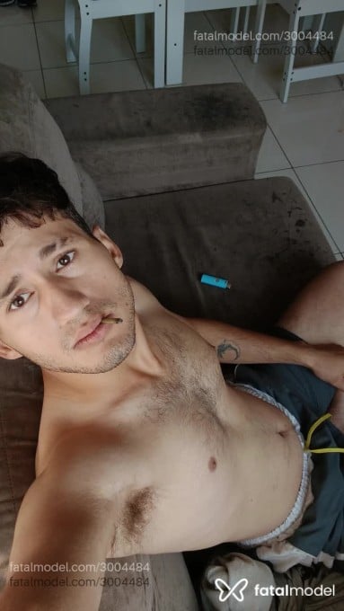 Acompanhante homem morena (o) de olhos castanhos em São Paulo Acompanhante homem morena (o) de olhos castanhos em São Paulo - Pietro