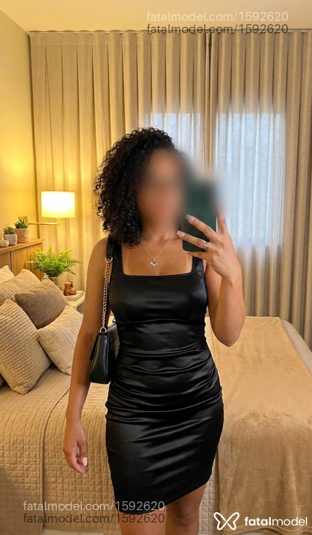 Acompanhante mulher com cabelo castanho de olhos castanhos em Goiânia - Maya Bezerra