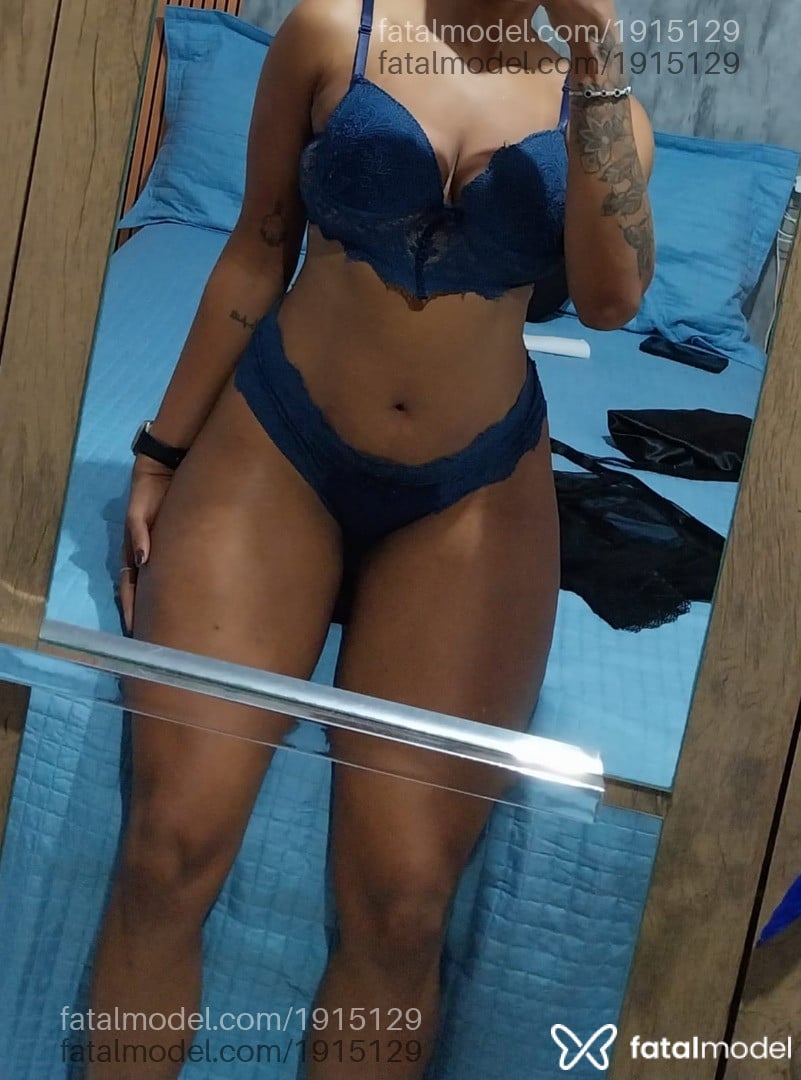 Acompanhante mulher com cabelo castanho de olhos castanhos em Goiânia - Alice