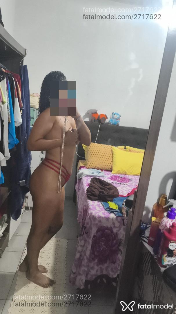 Acompanhante mulher ruiva (o) de olhos verdes em Goianira - Ruby