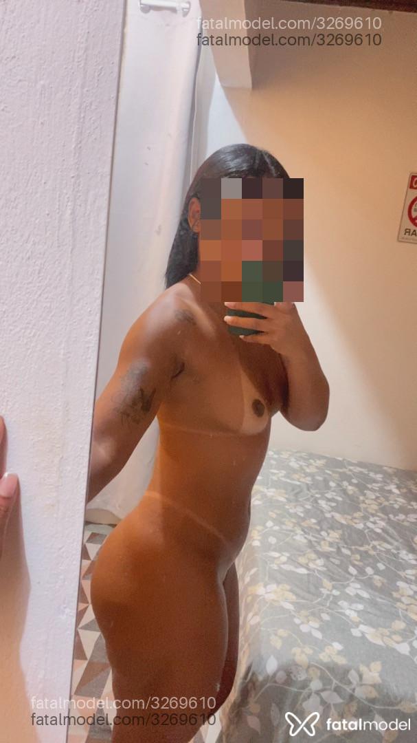 Acompanhante mulher morena (o) de olhos castanhos - Giovanna