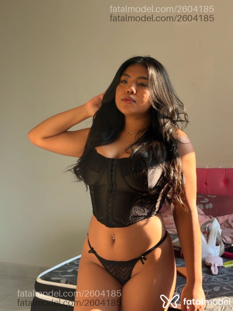 Acompanhante mulher morena (o) de olhos pretos em São Paulo - Yara Pari