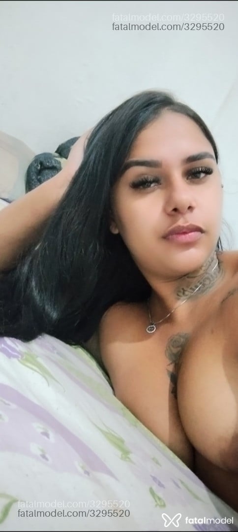 Acompanhante mulher morena (o) de olhos verdes em Lajeado - Ingrid