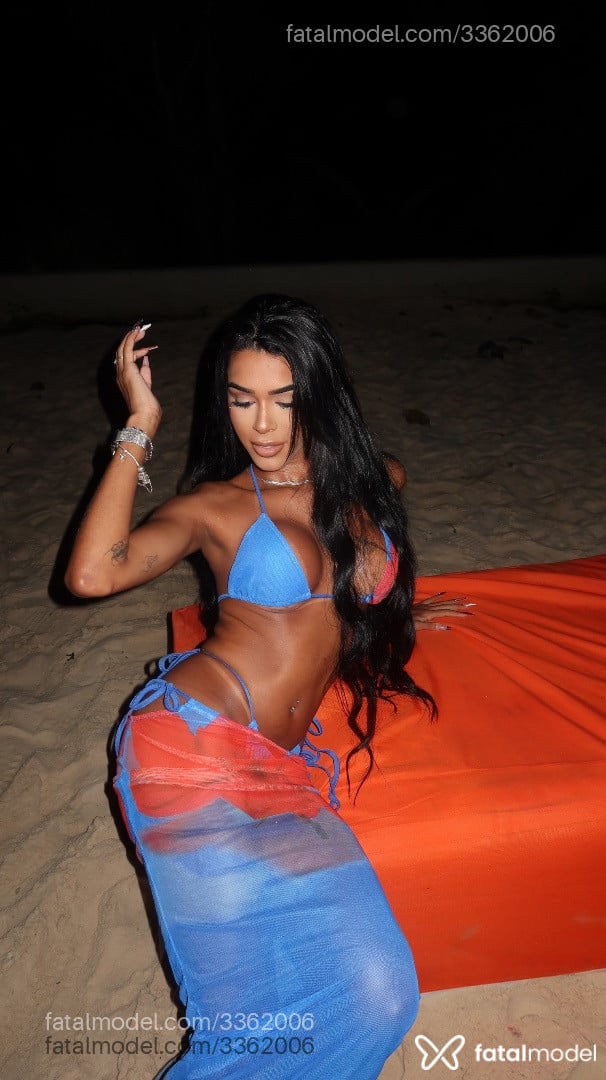 Acompanhante mulher trans morena (o) de olhos pretos em Recife - Victoria Lima