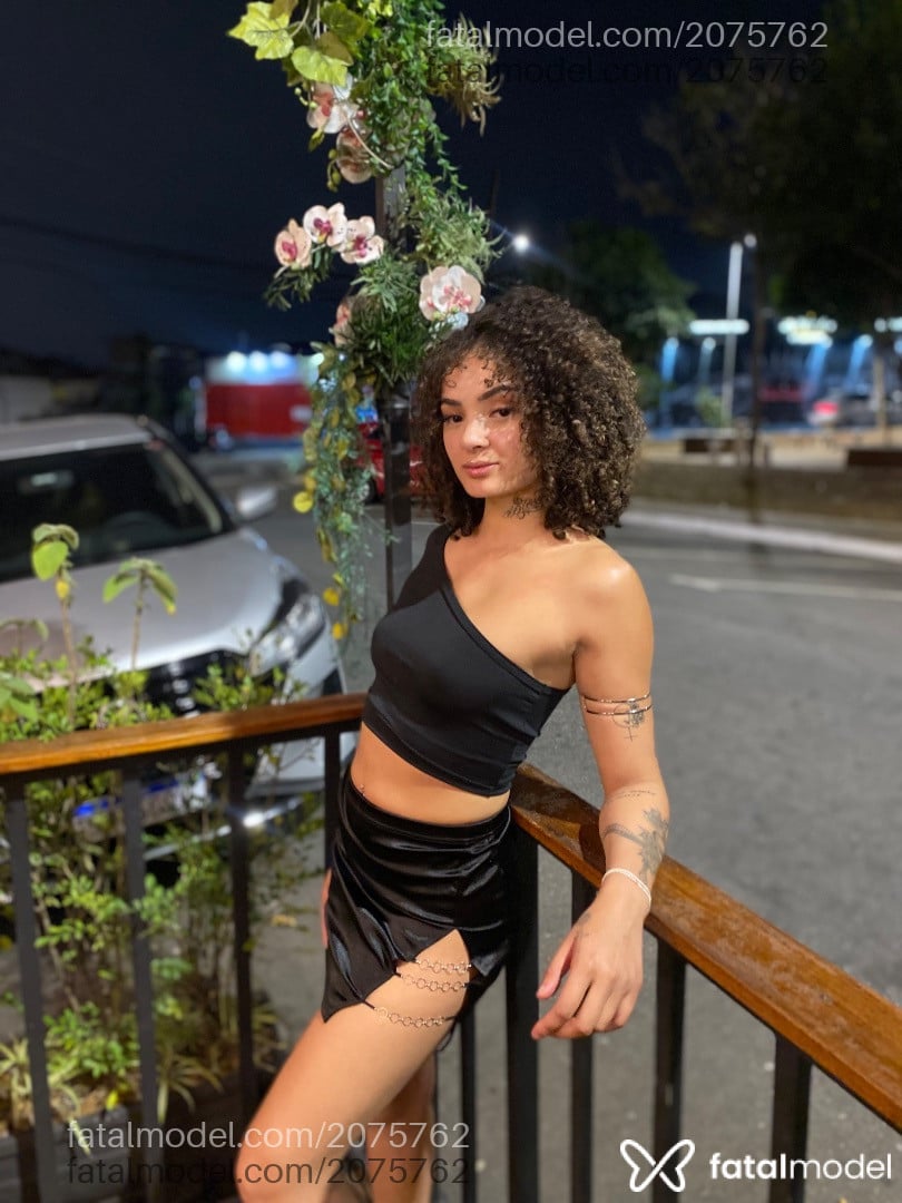 Acompanhante mulher com cabelo castanho de olhos castanhos em São Paulo - Fany Olivr
