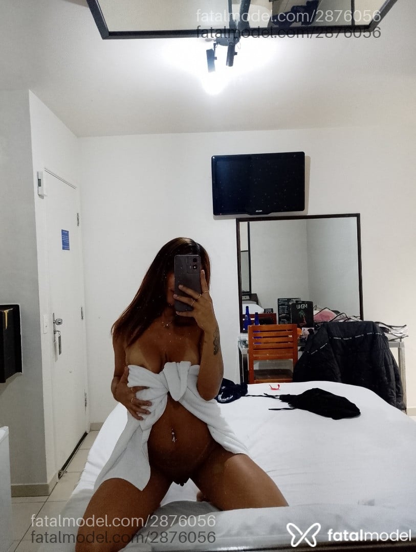 Acompanhante mulher com cabelo castanho de olhos castanhos em Carapicuíba - Mell