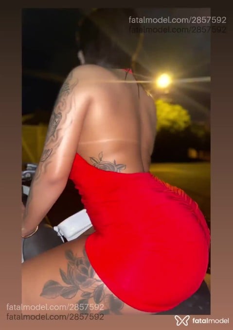 Acompanhante mulher trans morena (o) de olhos castanhos em Ribeirão Preto - Melissa