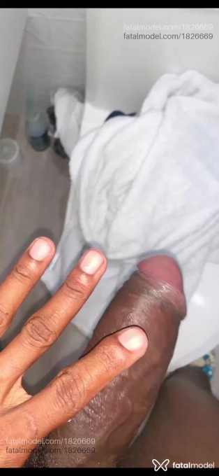 Acompanhante homem morena (o) de olhos castanhos - Gabriel