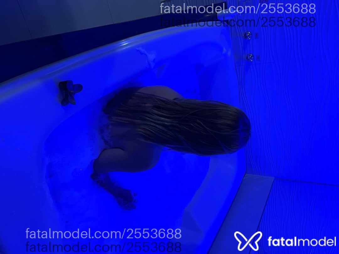 Acompanhante mulher loira (o) de olhos pretos em Caldas Novas - Kakáh Black