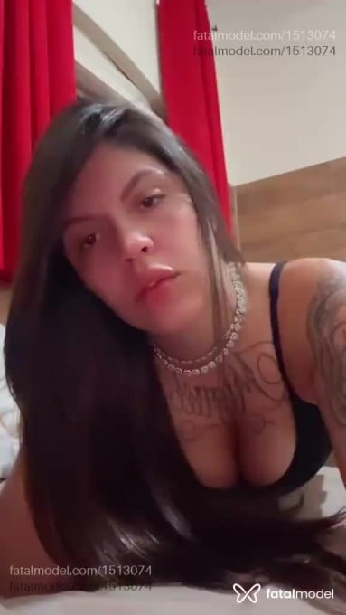 Acompanhante mulher com cabelo castanho de olhos castanhos em Pouso Alegre - Melissa Hatmã